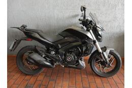 Bajaj Dominar
