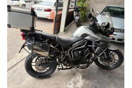 Triumph Tiger 800