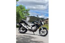 Yamaha FAZER 250